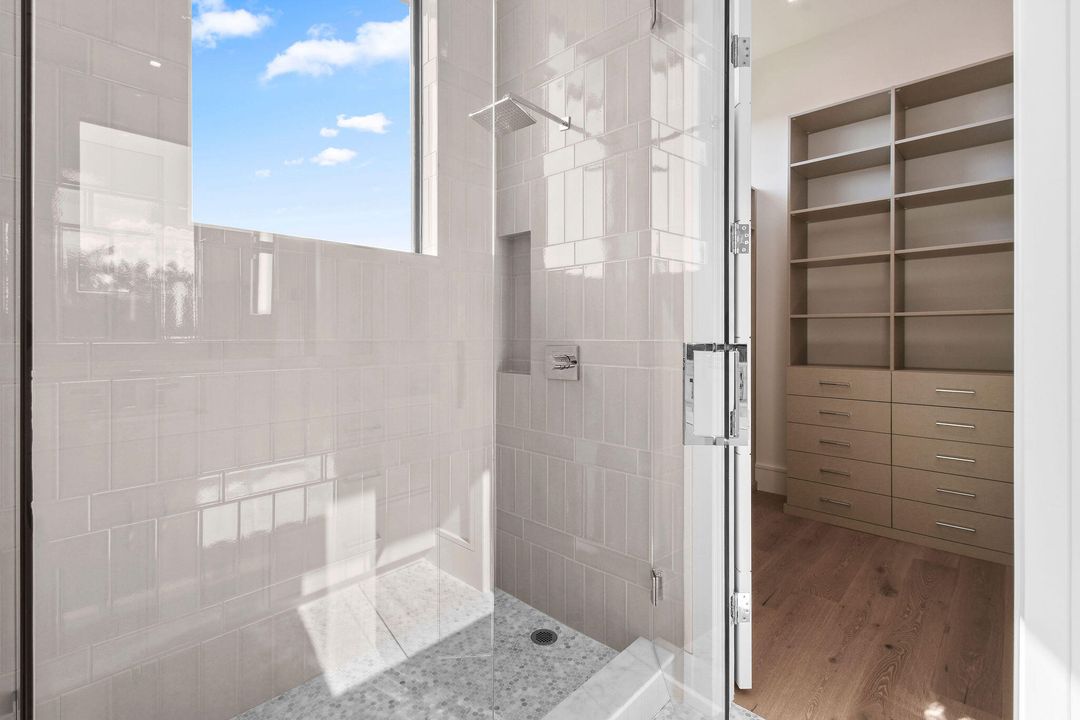 На продажу: $9,850,000 (4 спален, 5 ванн, 5379 Квадратных фут)