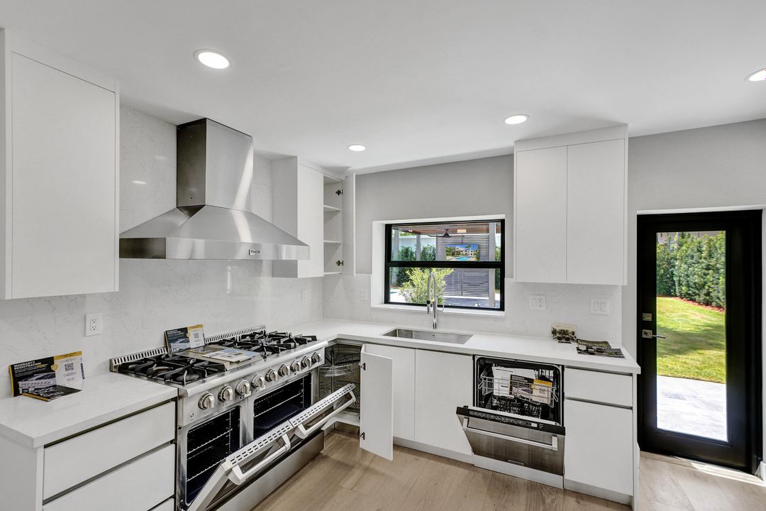 For Rent: $12,750 (3 beds, 2 baths, 2599 Square Feet)