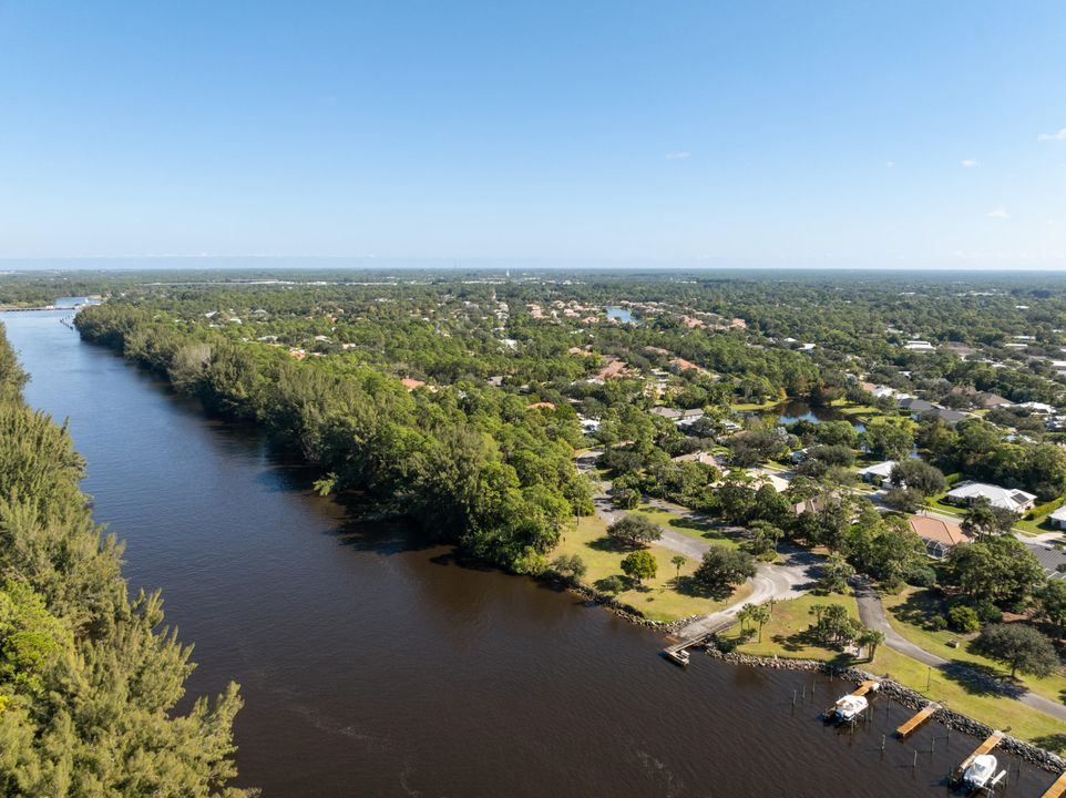 На продажу: $799,000 (3 спален, 2 ванн, 1986 Квадратных фут)