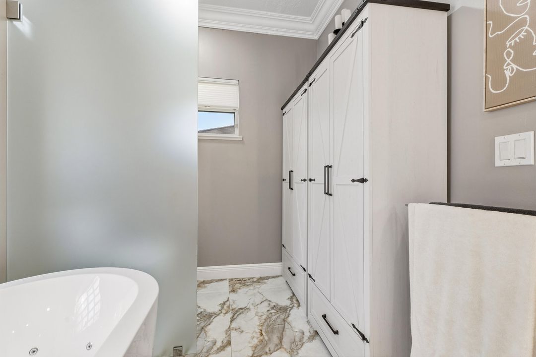 На продажу: $799,000 (3 спален, 2 ванн, 1986 Квадратных фут)