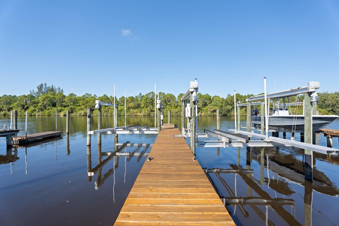 На продажу: $799,000 (3 спален, 2 ванн, 1986 Квадратных фут)