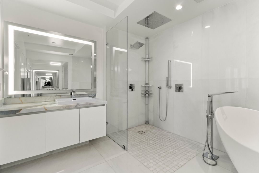 На продажу: $2,499,000 (3 спален, 3 ванн, 1865 Квадратных фут)