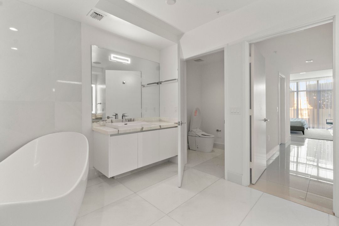 На продажу: $2,499,000 (3 спален, 3 ванн, 1865 Квадратных фут)