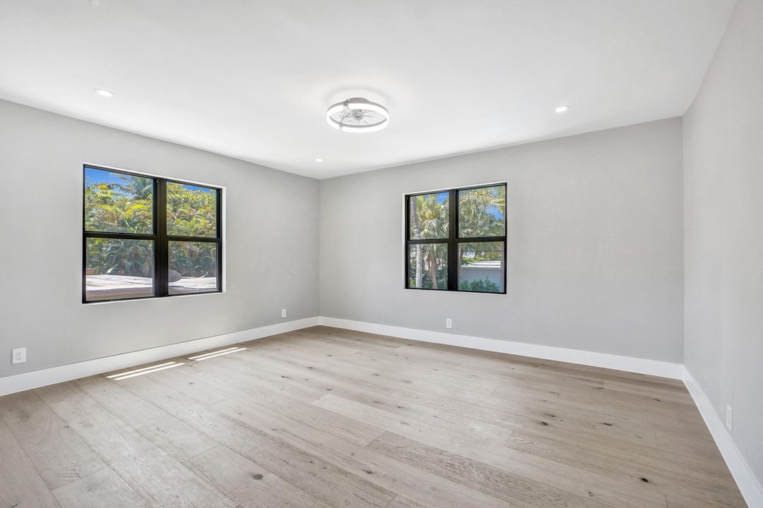 For Rent: $12,750 (3 beds, 2 baths, 2599 Square Feet)