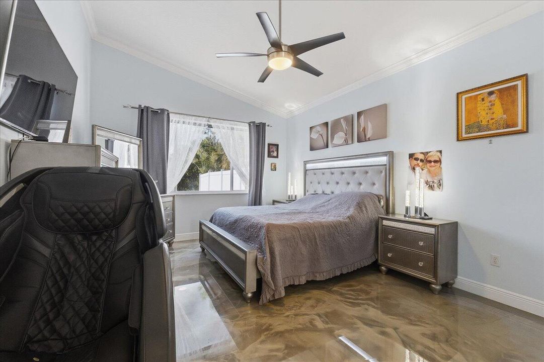 待售: $549,900 (3 贝兹, 2 浴室, 2023 平方英尺)