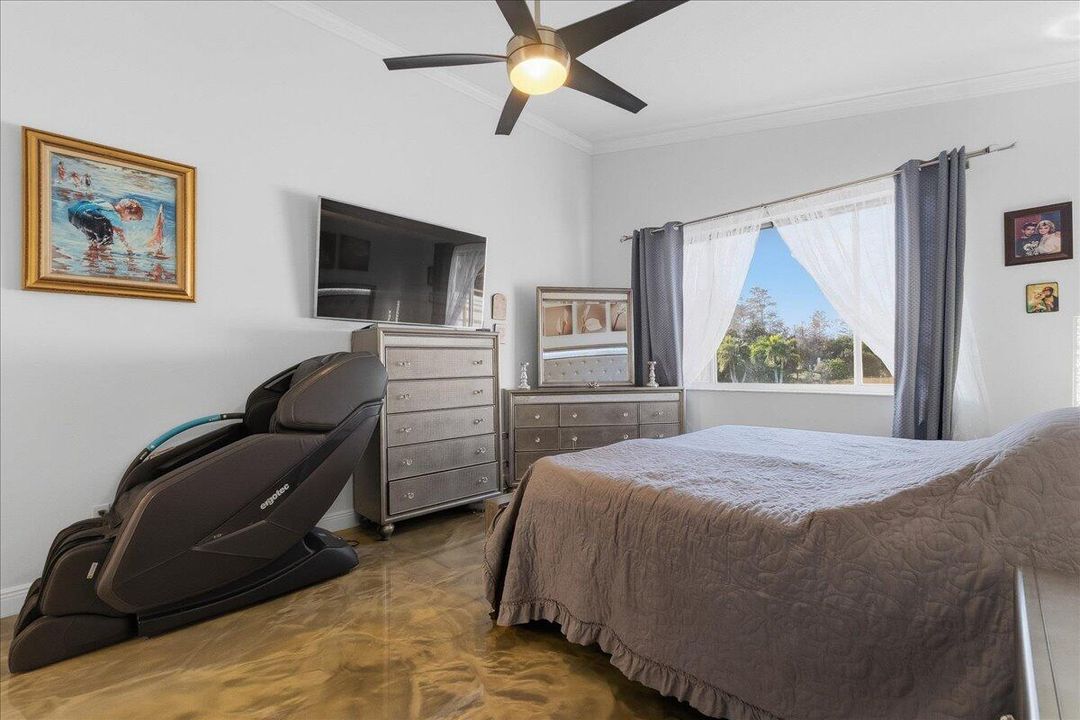 待售: $549,900 (3 贝兹, 2 浴室, 2023 平方英尺)