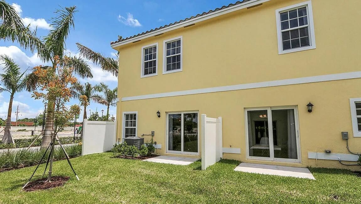 For Sale: $385,000 (3 beds, 2 baths, 1496 Square Feet)