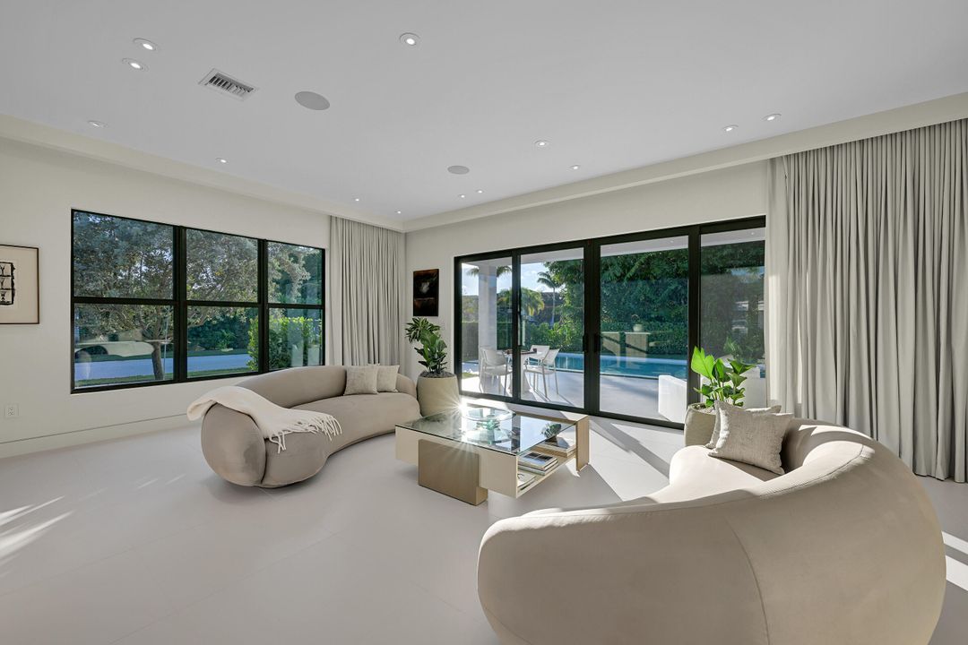 На продажу: $1,750,000 (3 спален, 2 ванн, 2177 Квадратных фут)