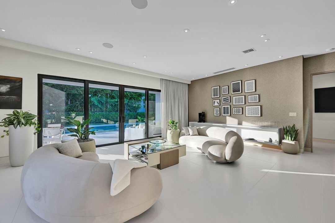 На продажу: $1,750,000 (3 спален, 2 ванн, 2177 Квадратных фут)