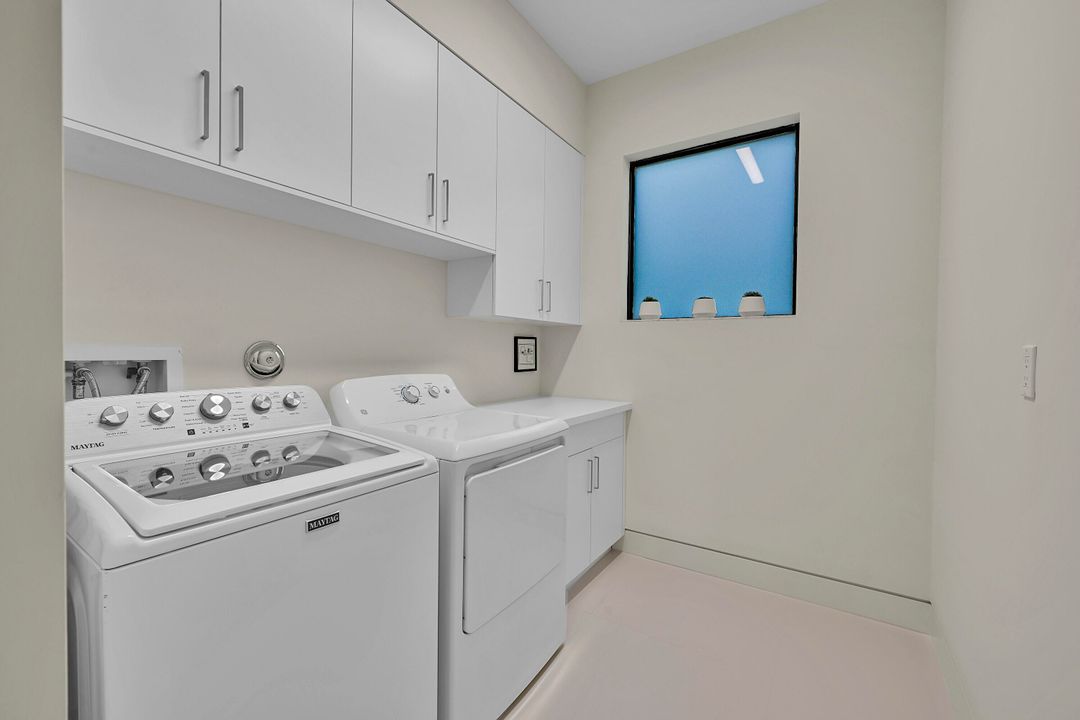 На продажу: $1,750,000 (3 спален, 2 ванн, 2177 Квадратных фут)