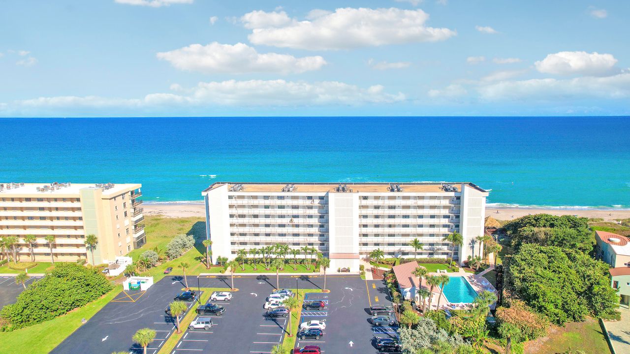 待售: $400,000 (2 贝兹, 2 浴室, 1021 平方英尺)