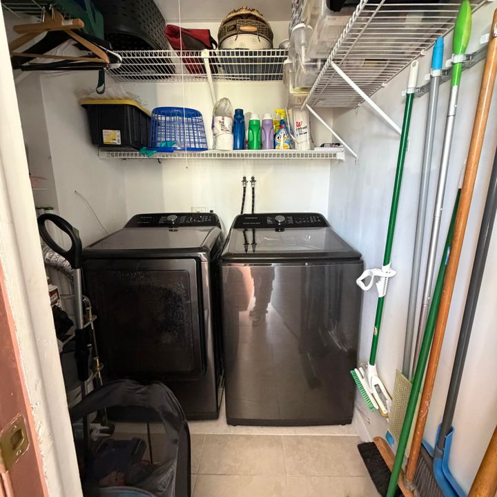 For Rent: $1,700 (1 beds, 1 baths, 760 Square Feet)