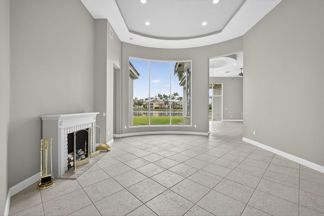 En Renta: $7,995 (6 camas, 5 baños, 4112 Pies cuadrados)