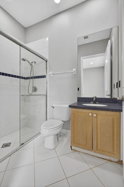 En Renta: $7,995 (6 camas, 5 baños, 4112 Pies cuadrados)