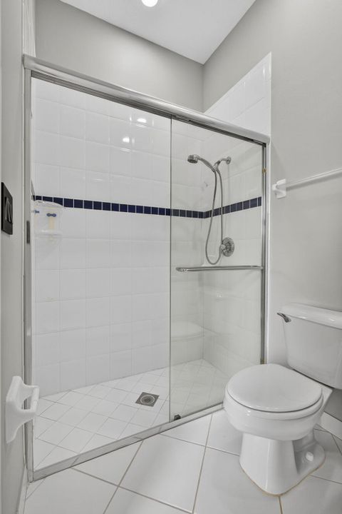 En Renta: $7,995 (6 camas, 5 baños, 4112 Pies cuadrados)