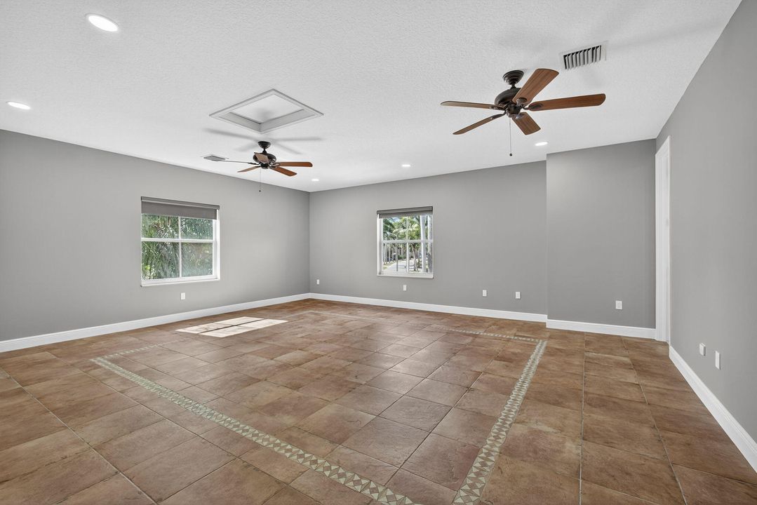 En Renta: $7,995 (6 camas, 5 baños, 4112 Pies cuadrados)