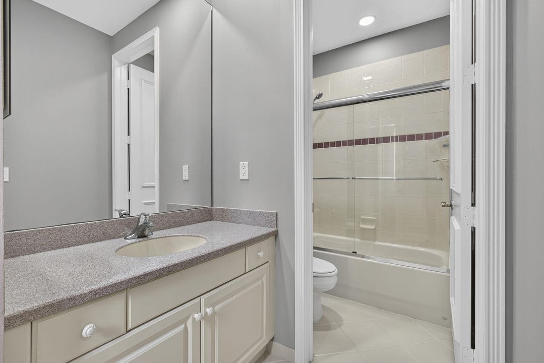 En Renta: $7,995 (6 camas, 5 baños, 4112 Pies cuadrados)