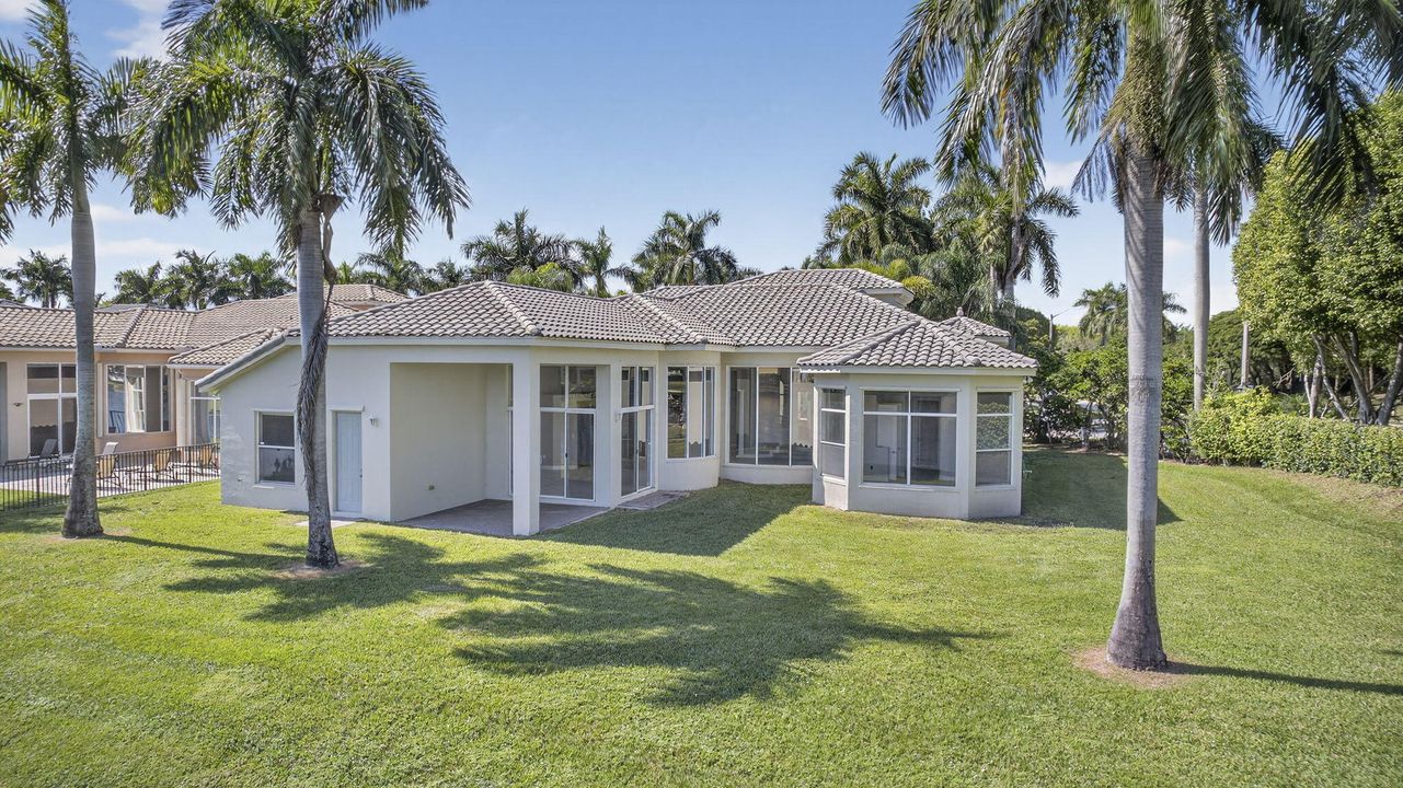 En Renta: $7,995 (6 camas, 5 baños, 4112 Pies cuadrados)