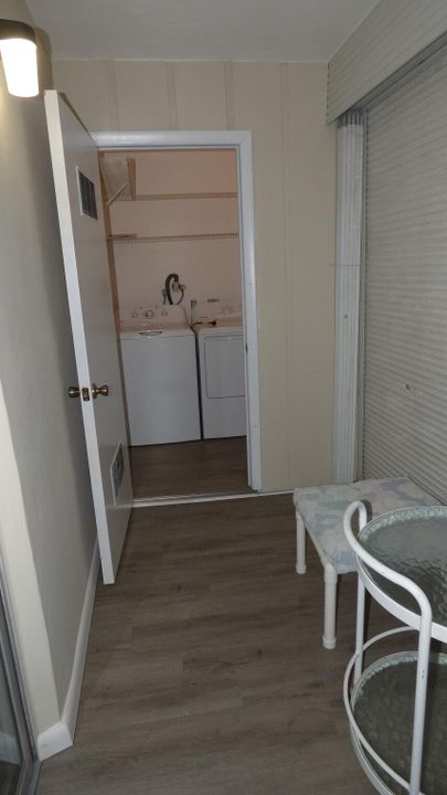 待售: $81,111 (1 贝兹, 1 浴室, 760 平方英尺)