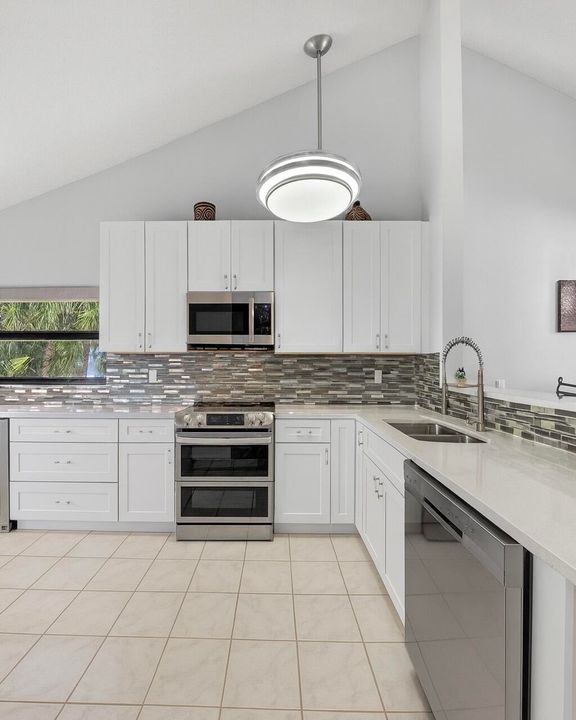 待售: $350,000 (3 贝兹, 2 浴室, 1679 平方英尺)