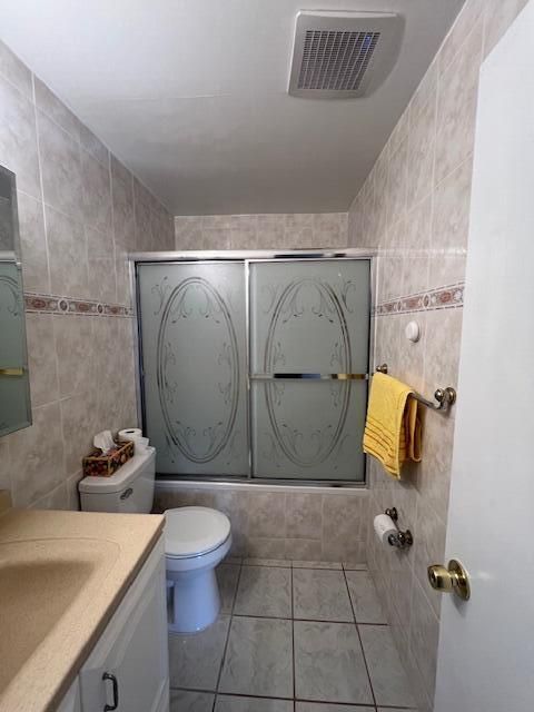 出租: $1,700 (2 贝兹, 1 浴室, 875 平方英尺)