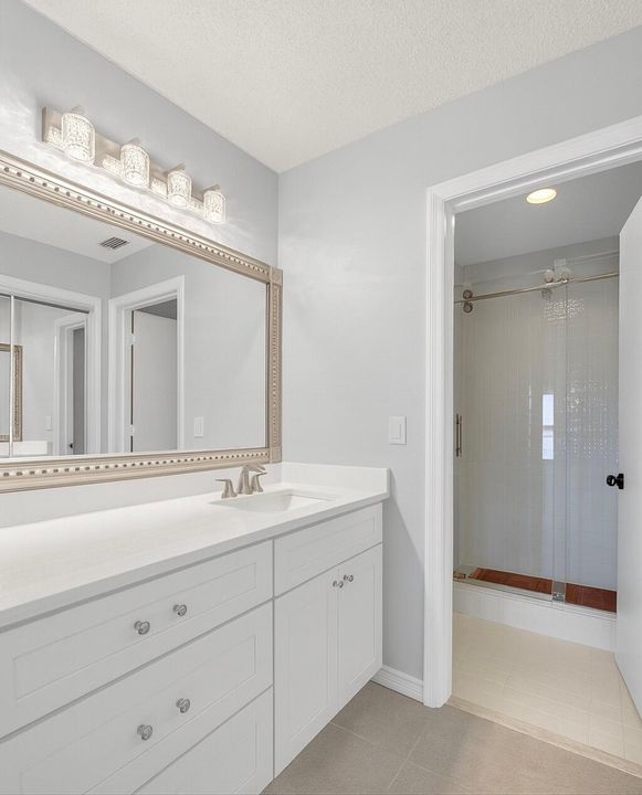 待售: $350,000 (3 贝兹, 2 浴室, 1679 平方英尺)