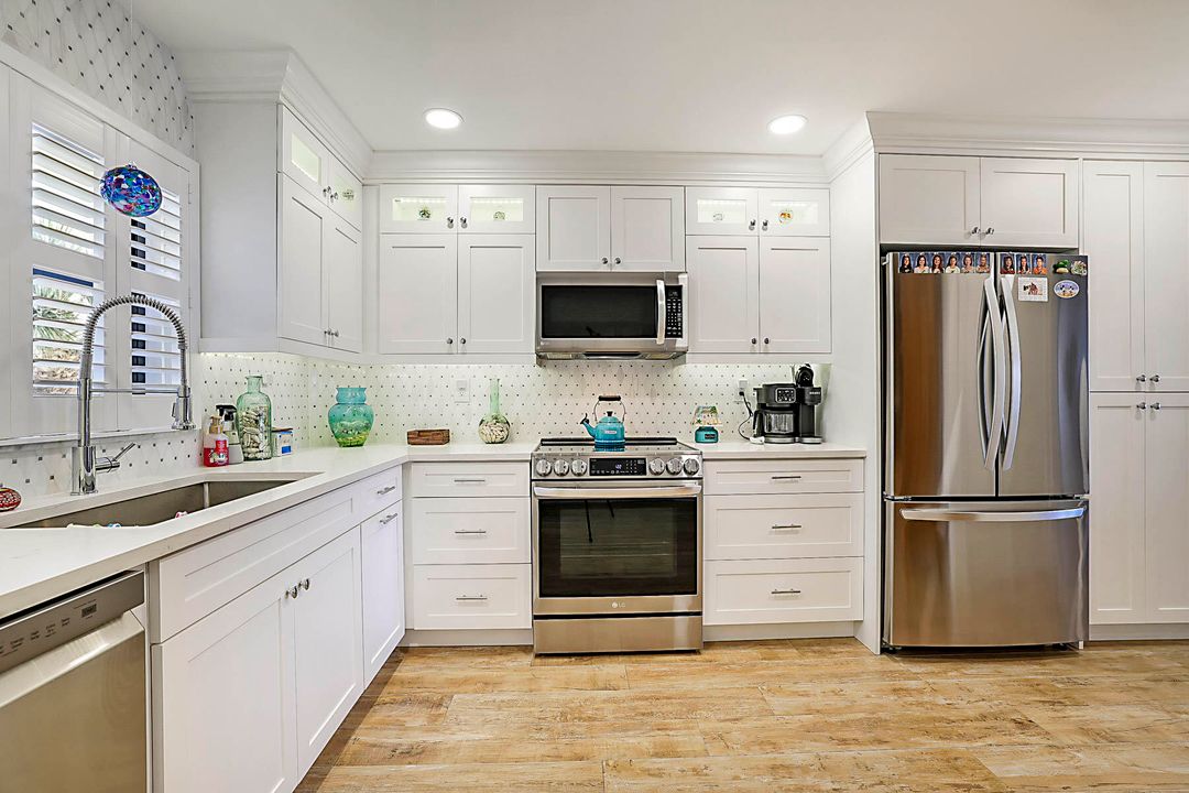 合同活跃: $629,000 (2 贝兹, 2 浴室, 1182 平方英尺)