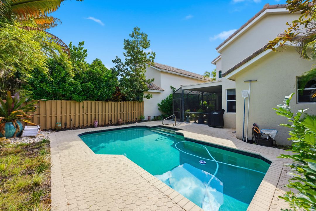 For Rent: $15,000 (4 beds, 3 baths, 2495 Square Feet)