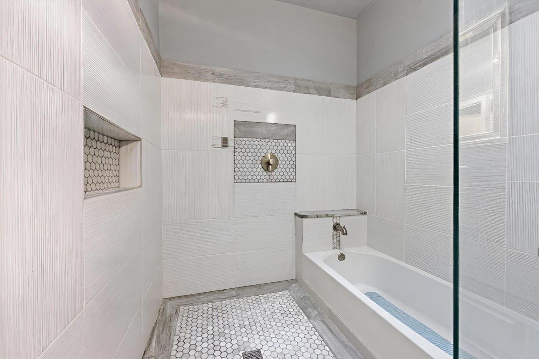 For Rent: $15,000 (4 beds, 3 baths, 2495 Square Feet)