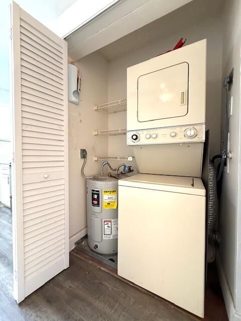 For Sale: $249,000 (2 beds, 2 baths, 1070 Square Feet)