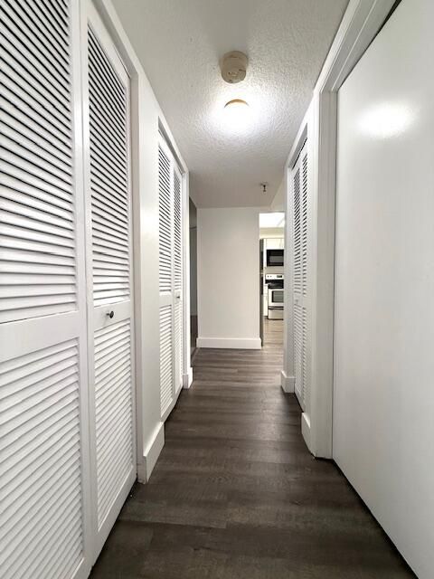 For Sale: $249,000 (2 beds, 2 baths, 1070 Square Feet)