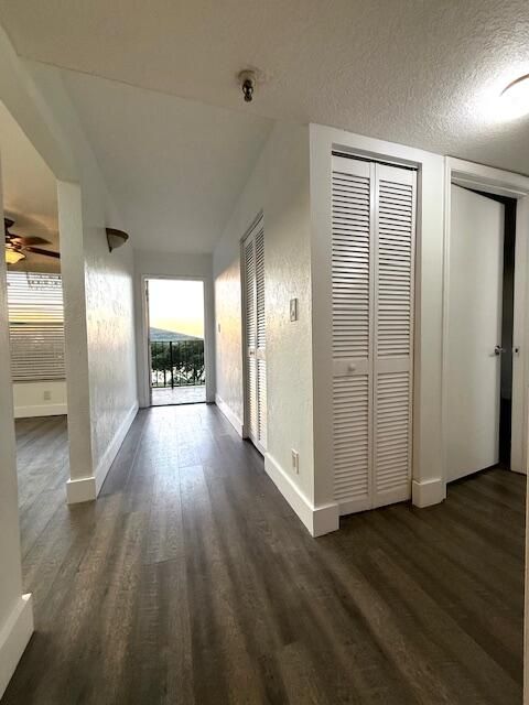 For Sale: $249,000 (2 beds, 2 baths, 1070 Square Feet)