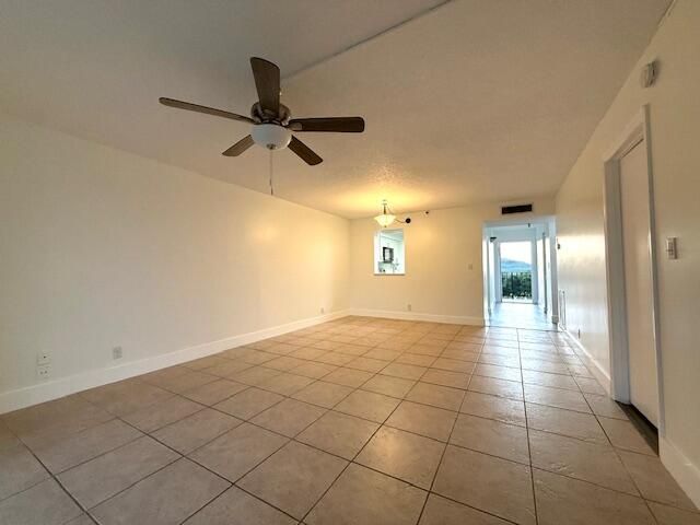 For Sale: $249,000 (2 beds, 2 baths, 1070 Square Feet)