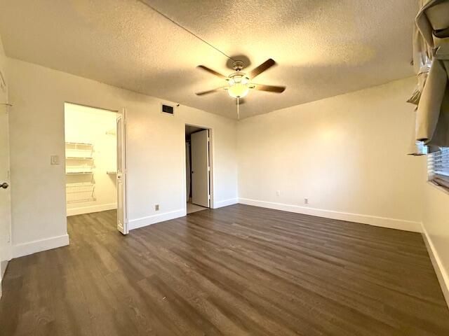 For Sale: $249,000 (2 beds, 2 baths, 1070 Square Feet)