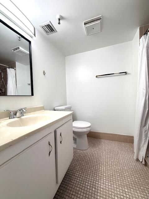 For Sale: $249,000 (2 beds, 2 baths, 1070 Square Feet)