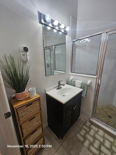 В аренду: $1,850 (1 спален, 1 ванн, 850 Квадратных фут)