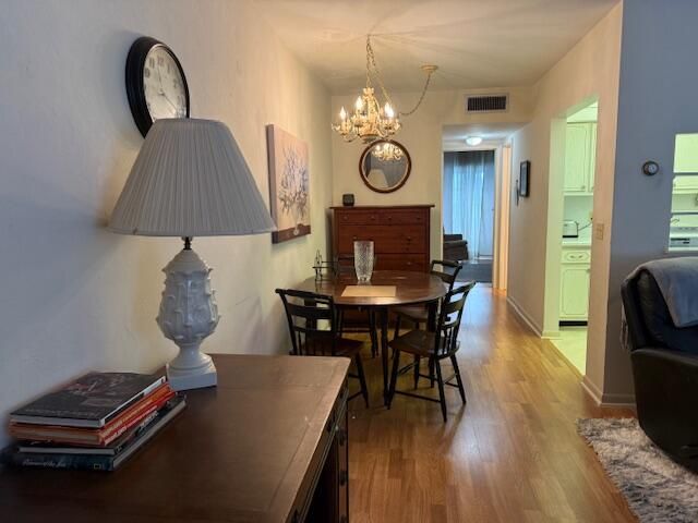 For Sale: $74,900 (1 beds, 1 baths, 612 Square Feet)