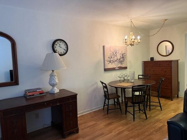 For Sale: $74,900 (1 beds, 1 baths, 612 Square Feet)