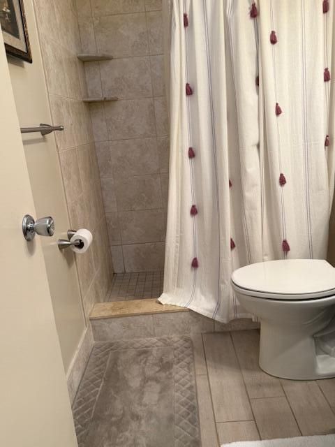 For Sale: $74,900 (1 beds, 1 baths, 612 Square Feet)