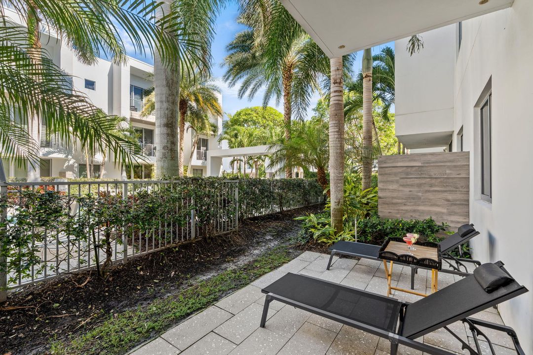 For Sale: $1,479,000 (3 beds, 3 baths, 2927 Square Feet)