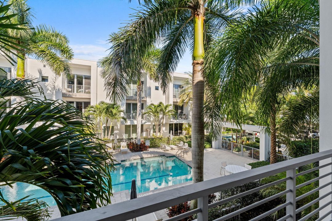 For Sale: $1,479,000 (3 beds, 3 baths, 2927 Square Feet)