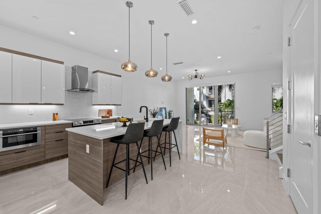 For Sale: $1,479,000 (3 beds, 3 baths, 2927 Square Feet)