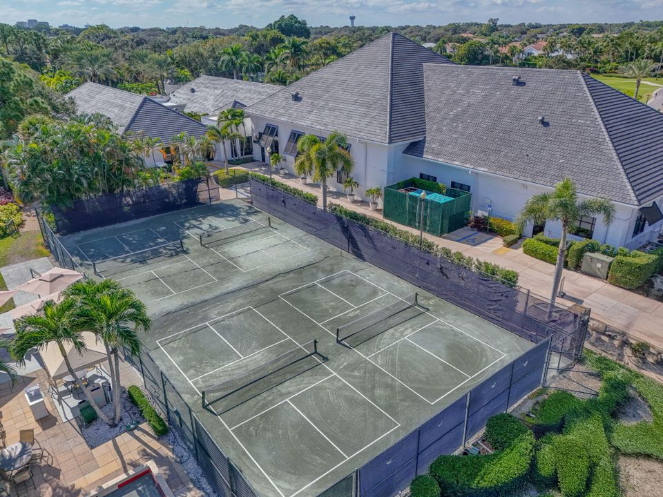 En Venta: $2,749,000 (3 camas, 4 baños, 2996 Pies cuadrados)