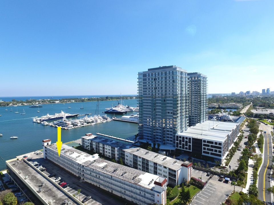 For Rent: $1,700 (1 beds, 1 baths, 660 Square Feet)