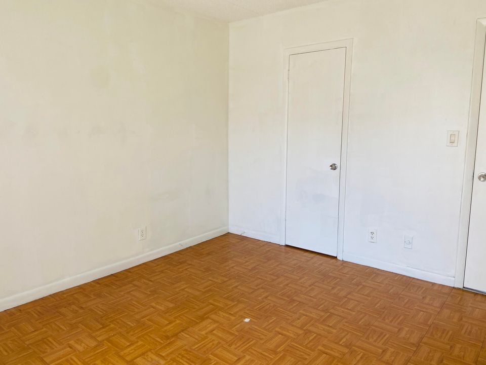 For Rent: $1,700 (1 beds, 1 baths, 660 Square Feet)