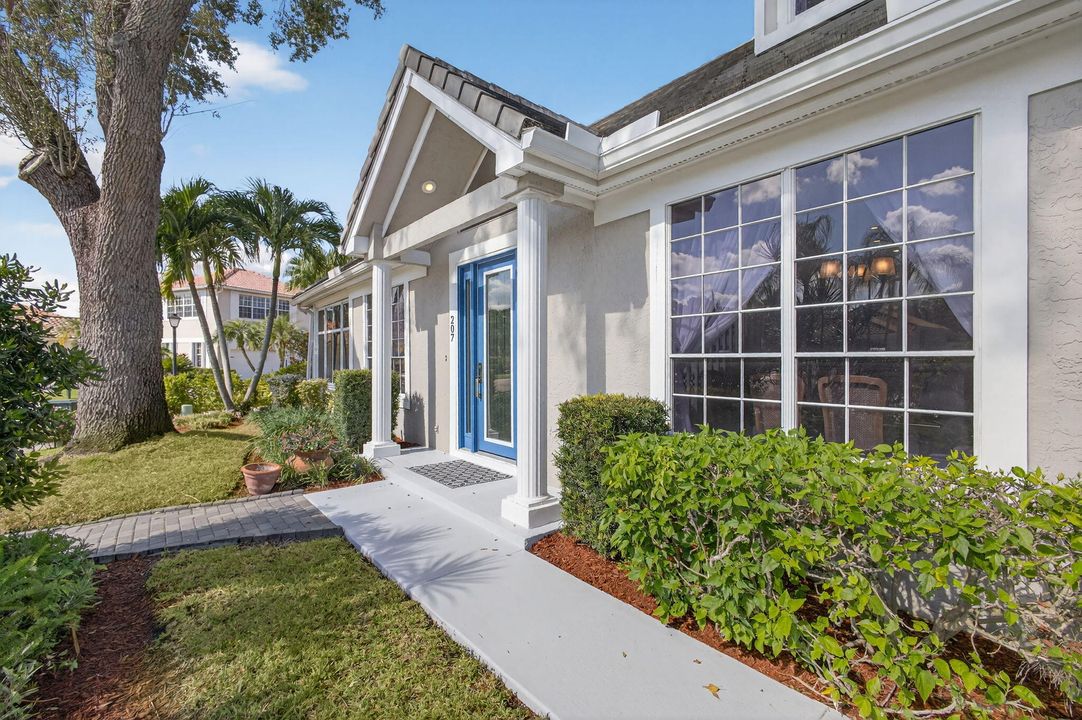 For Sale: $595,000 (2 beds, 2 baths, 1347 Square Feet)