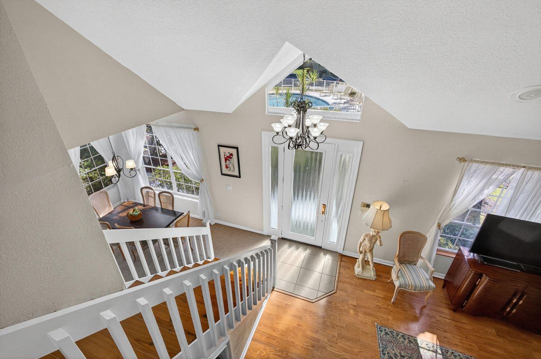 For Sale: $595,000 (2 beds, 2 baths, 1347 Square Feet)