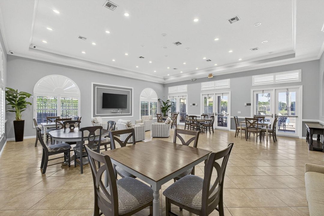 For Sale: $549,000 (3 beds, 2 baths, 1850 Square Feet)