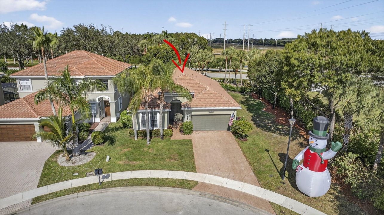 For Sale: $549,000 (3 beds, 2 baths, 1850 Square Feet)