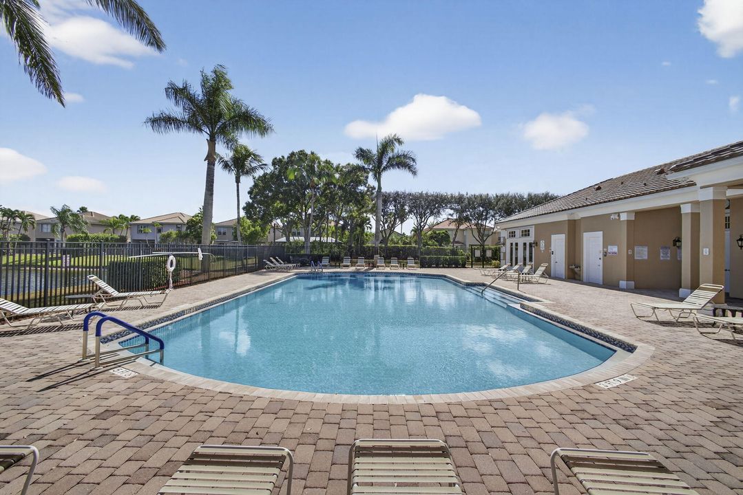 For Sale: $549,000 (3 beds, 2 baths, 1850 Square Feet)